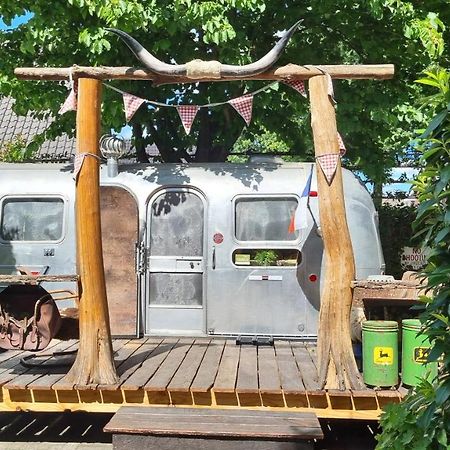 Airstreamnb Bed and Breakfast Schayk Buitenkant foto